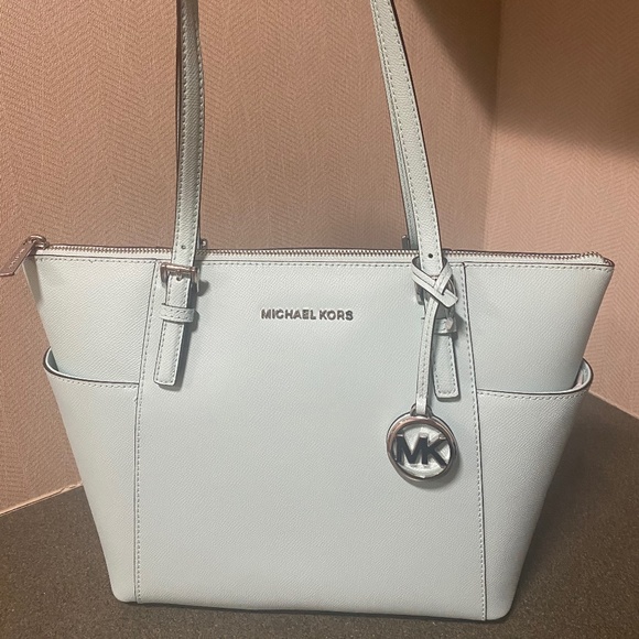 MICHEAL KORS FAIR AQUA TOTE - Picture 1 of 6